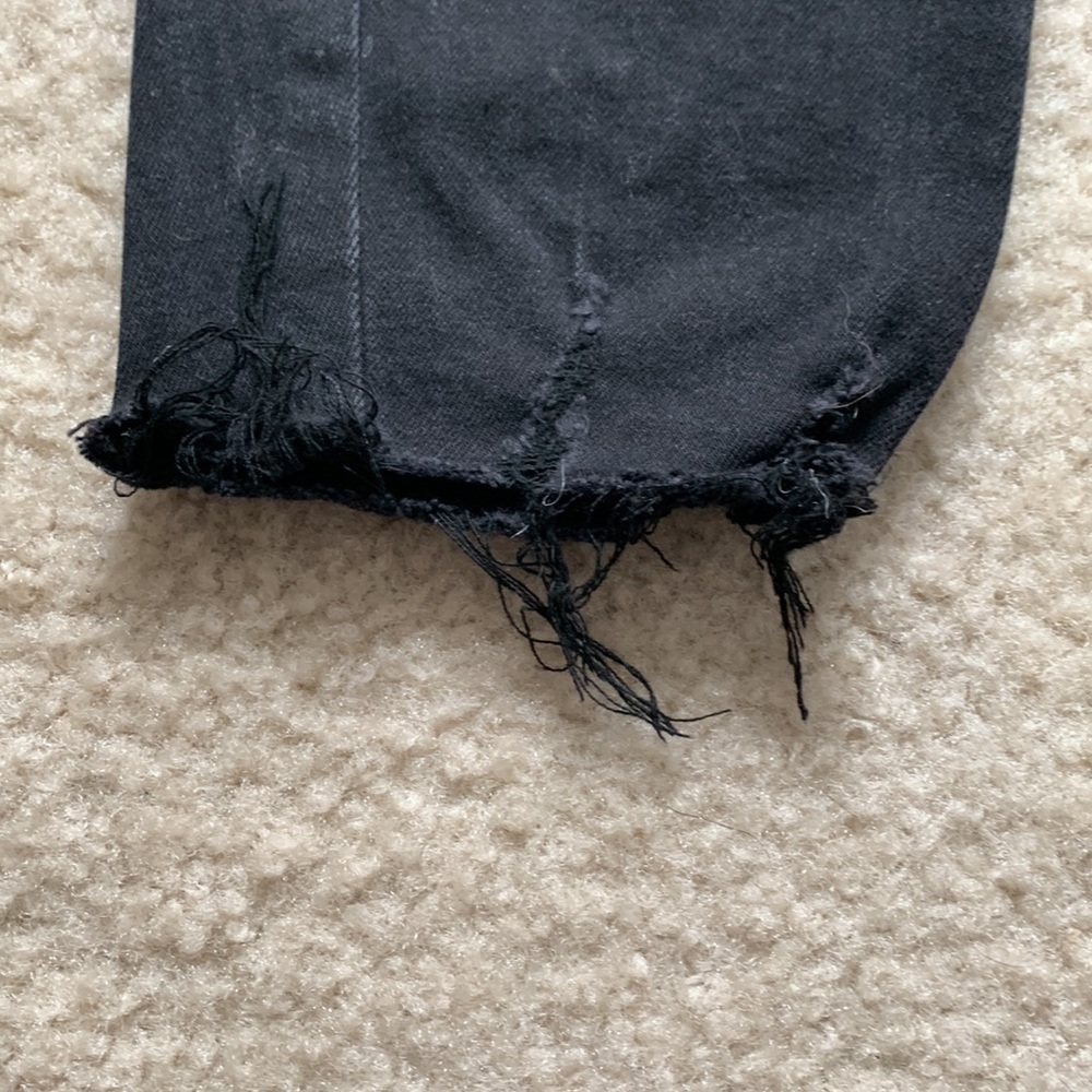 Old Navy size 8 Mid-Rise Rockstar Distressed Super Skinny Black Ankle Jeggings - Picture 5 of 10